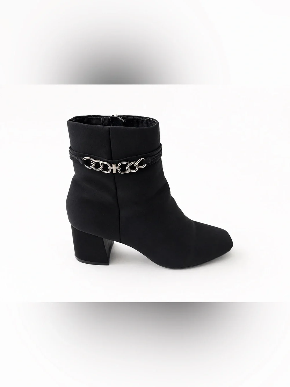 UNISA Black Ankle Booties – Women’s Size 9M